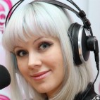 Натали - популярная певица, участница фестиваля "Легенды Ретро FM 2016"